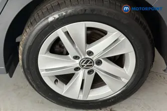 Volkswagen Golf Life Automatic Petrol Hatchback - Stock Number (1626243) - 45th supplementary image