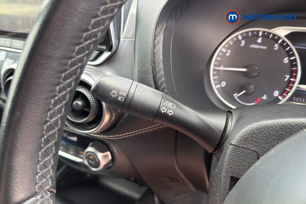 Nissan Juke N-Connecta Automatic Petrol SUV - Stock Number (1632895) - 18th supplementary image