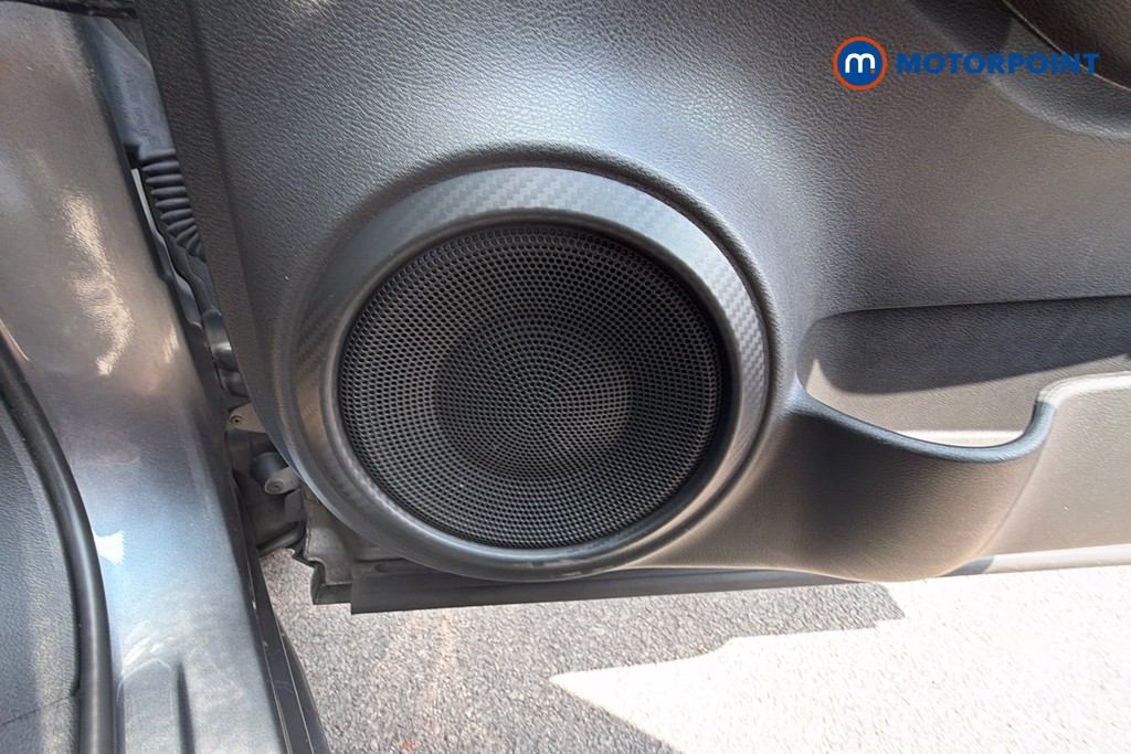 Nissan Juke N-Connecta Automatic Petrol SUV - Stock Number (1632895) - 21st supplementary image