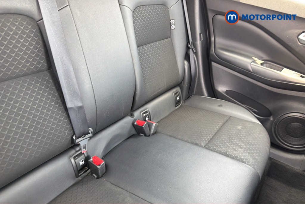 Nissan Juke N-Connecta Automatic Petrol SUV - Stock Number (1632895) - 28th supplementary image
