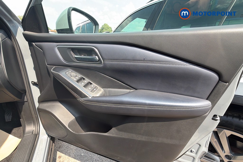 Nissan Qashqai Tekna Automatic Petrol-Electric Hybrid SUV - Stock Number (1634402) - 19th supplementary image