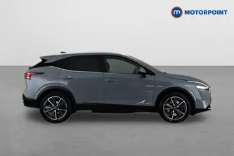 Nissan Qashqai Tekna Automatic Petrol-Electric Hybrid SUV - Stock Number (1634402) - Drivers side