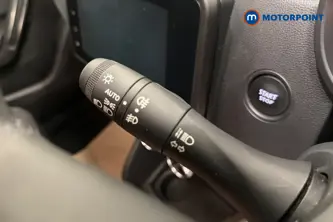 Dacia Duster Prestige Manual Petrol SUV - Stock Number (1646952) - 5th supplementary image