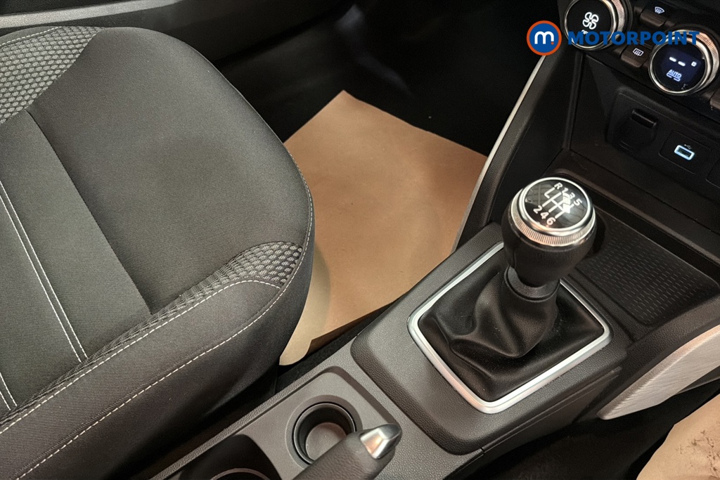 Dacia Duster Prestige Manual Petrol SUV - Stock Number (1646952) - 15th supplementary image
