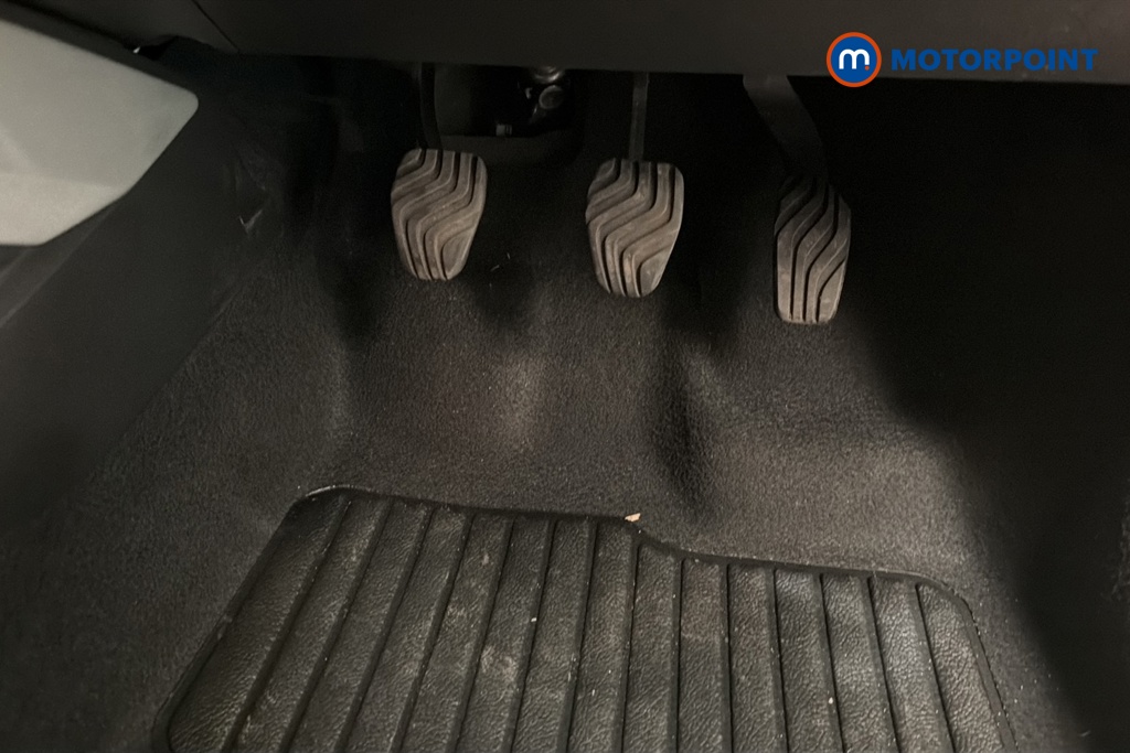 Dacia Duster Prestige Manual Petrol SUV - Stock Number (1646952) - 24th supplementary image