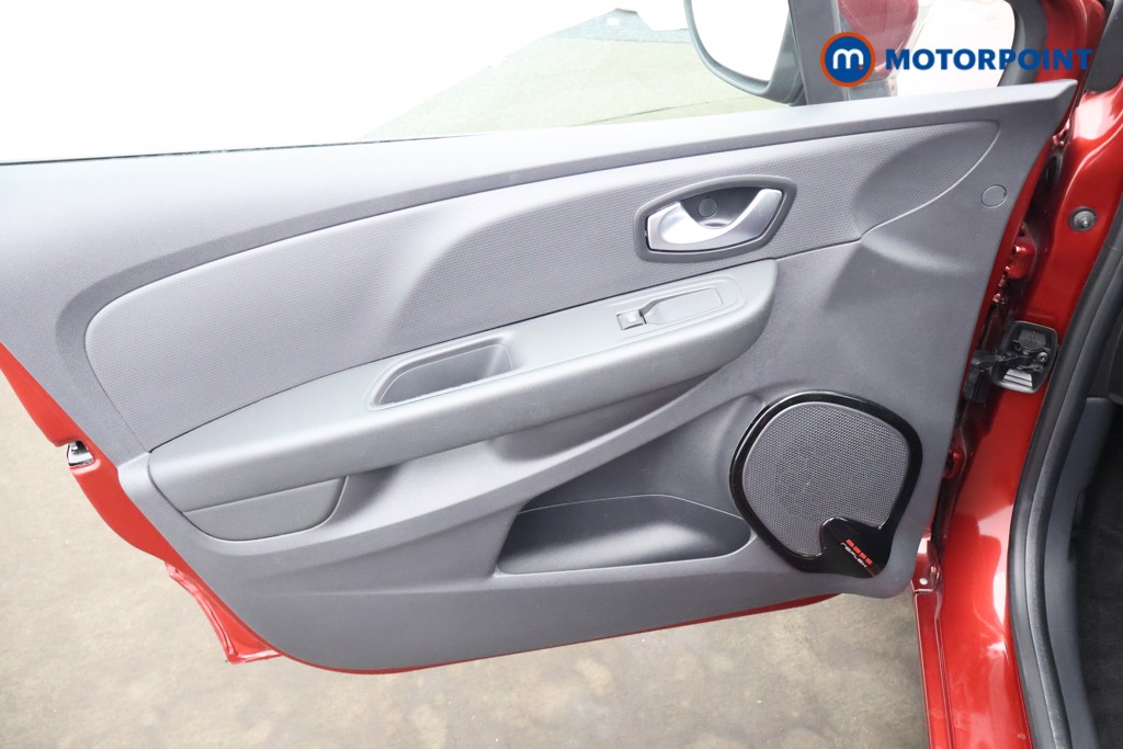 Renault Clio Iconic Automatic Diesel Hatchback - Stock Number (1648209) - 22nd supplementary image