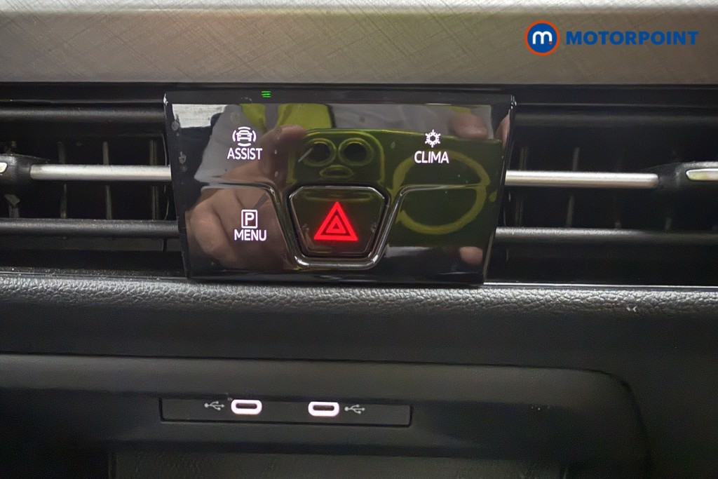 Volkswagen Golf Life Manual Petrol Hatchback - Stock Number (1649021) - 11th supplementary image