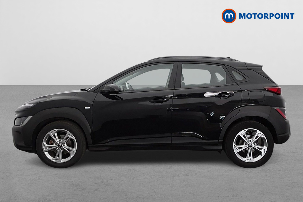 Hyundai Kona Se Connect Manual Petrol SUV - Stock Number (1650856) - Passenger side