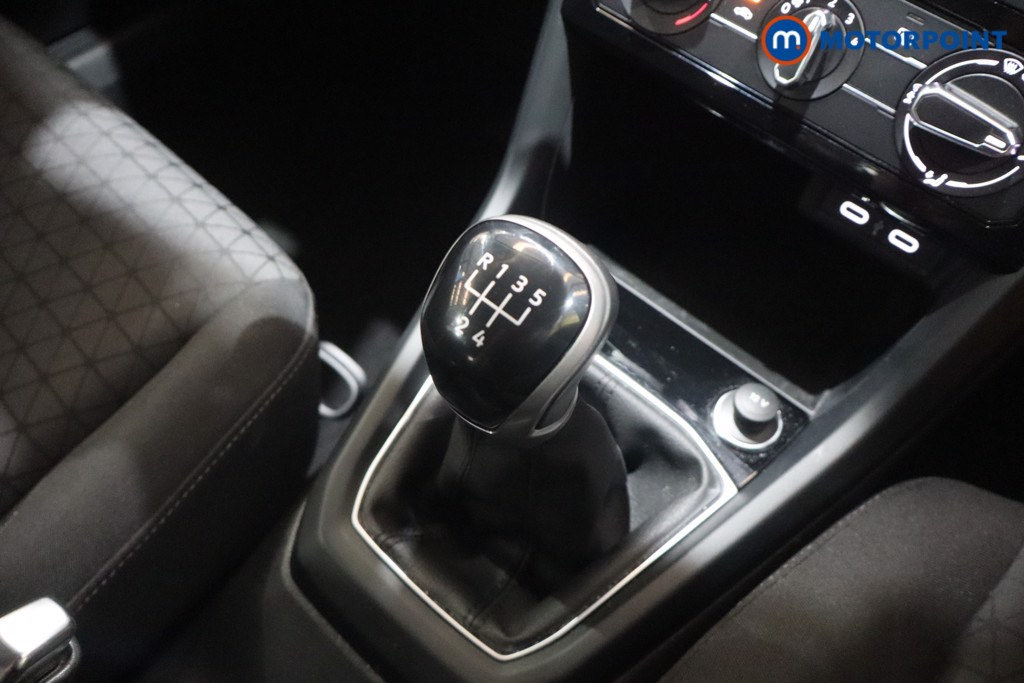 Volkswagen T-Cross SE Manual Petrol SUV - Stock Number (1651374) - 3rd supplementary image