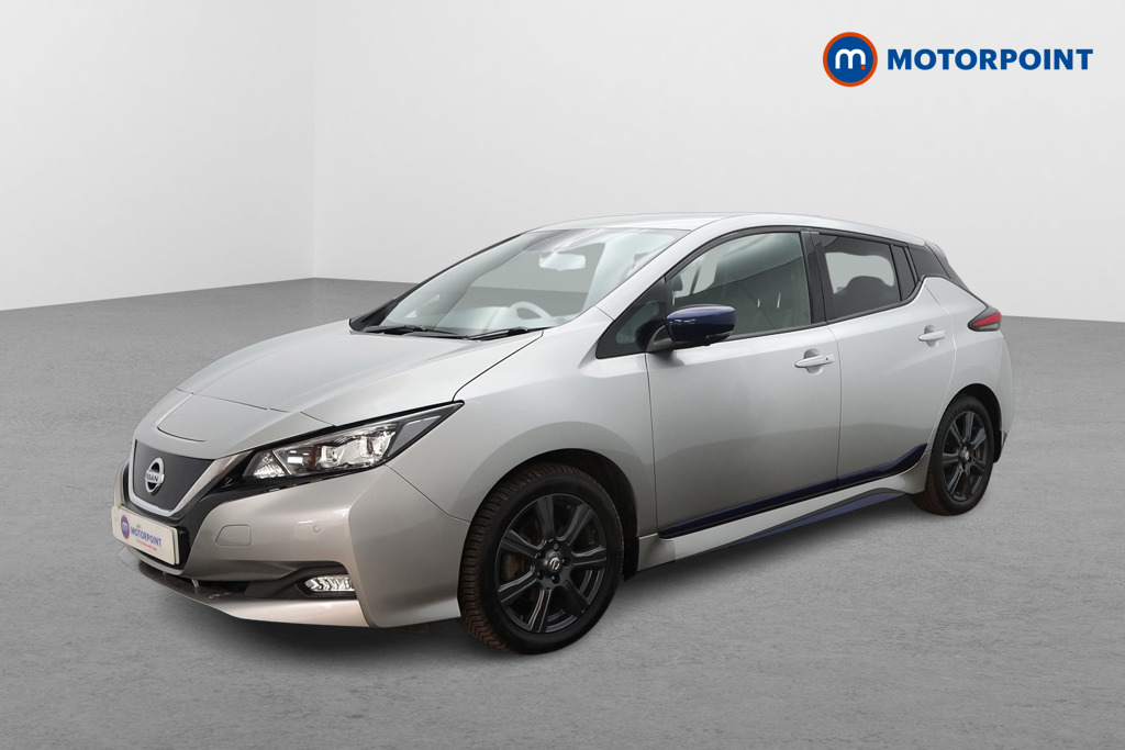 Nissan Leaf Tekna Automatic Electric Hatchback - Stock Number (1651953) - Passenger side front corner