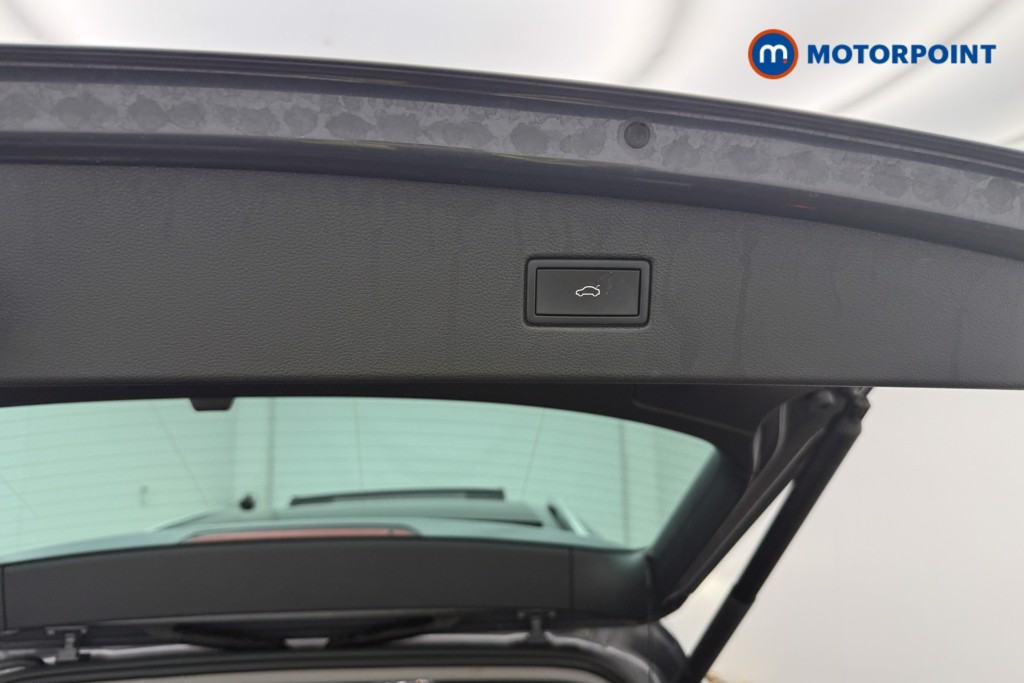 Volkswagen Tiguan Elegance Automatic Petrol SUV - Stock Number (1652048) - 14th supplementary image
