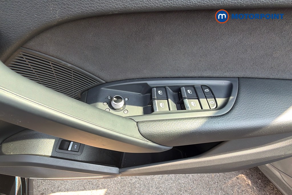 Audi Q5 S Line Automatic Petrol SUV - Stock Number (1654146) - 20th supplementary image