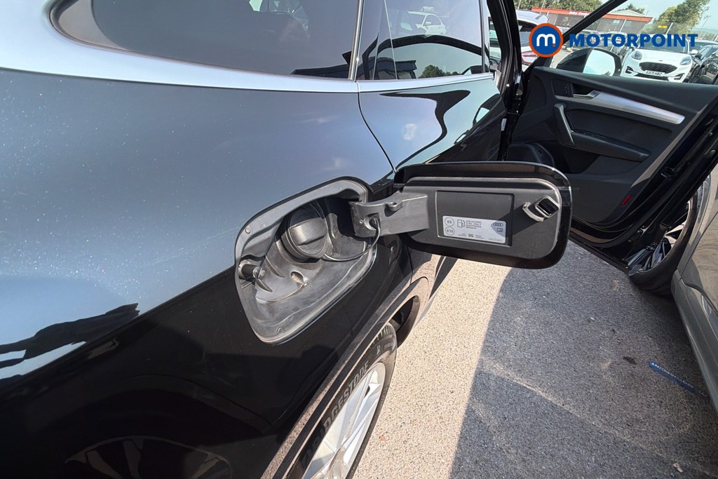Audi Q5 S Line Automatic Petrol SUV - Stock Number (1654146) - 41st supplementary image