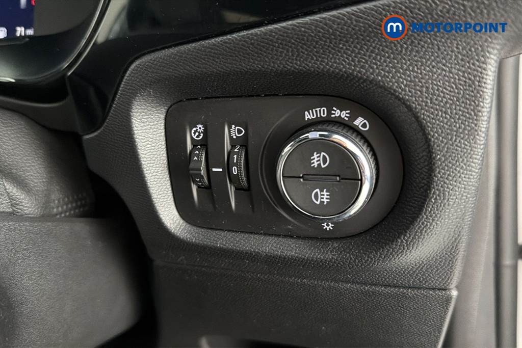Vauxhall Corsa GS Manual Petrol Hatchback - Stock Number (1654871) - 11th supplementary image