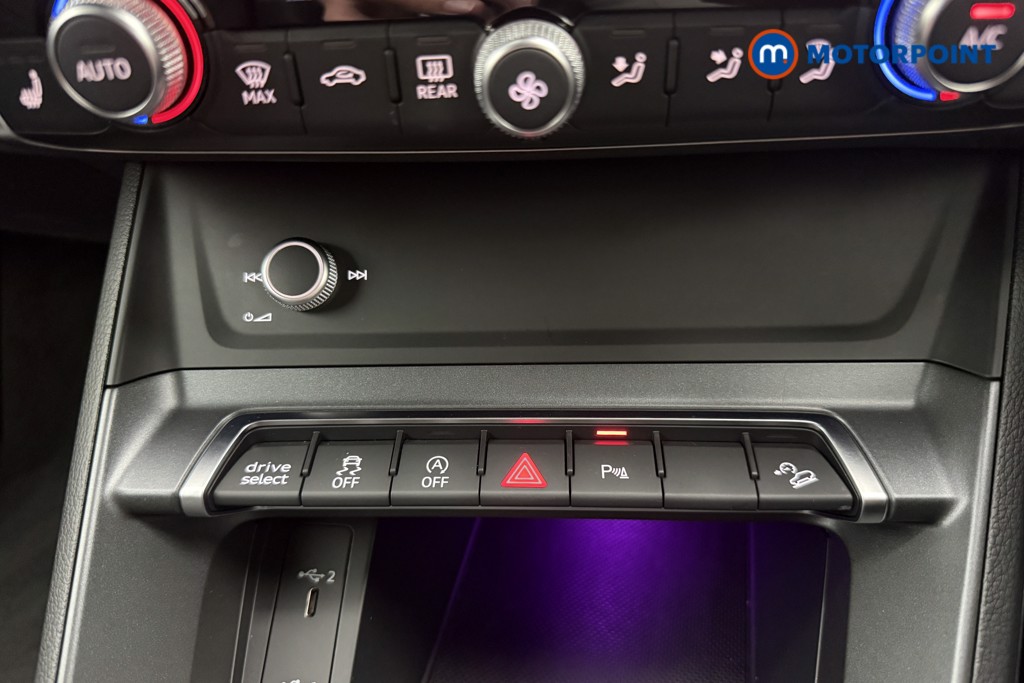 Audi Q3 Edition 1 Manual Petrol SUV - Stock Number (1655187) - 14th supplementary image