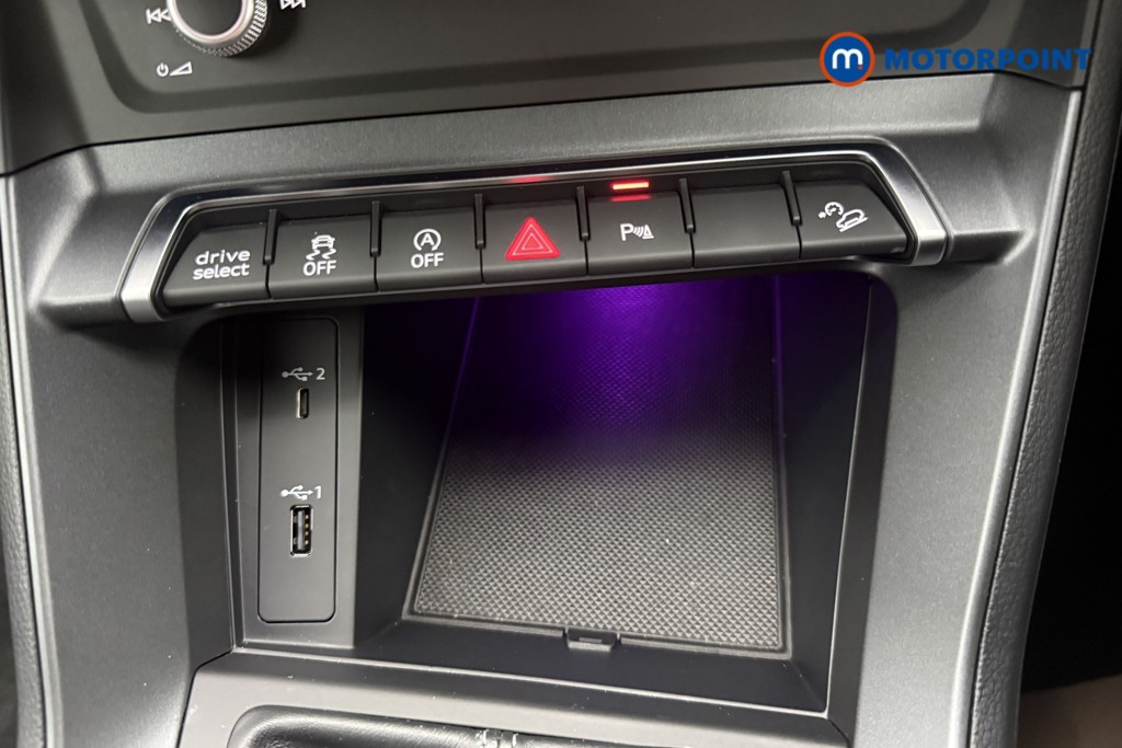 Audi Q3 Edition 1 Manual Petrol SUV - Stock Number (1655187) - 15th supplementary image