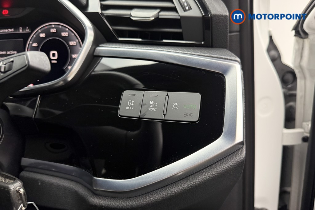 Audi Q3 Edition 1 Manual Petrol SUV - Stock Number (1655187) - 17th supplementary image