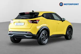 Nissan Juke N-Connecta Manual Petrol SUV - Stock Number (1655810) - Drivers side rear corner