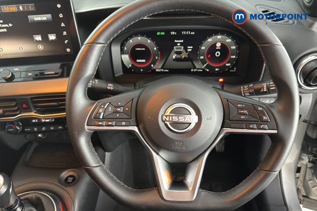 Nissan Juke N-Connecta Manual Petrol SUV - Stock Number (1655816) - 2nd supplementary image