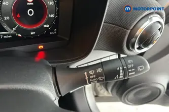 Nissan Juke N-Connecta Manual Petrol SUV - Stock Number (1655816) - 6th supplementary image
