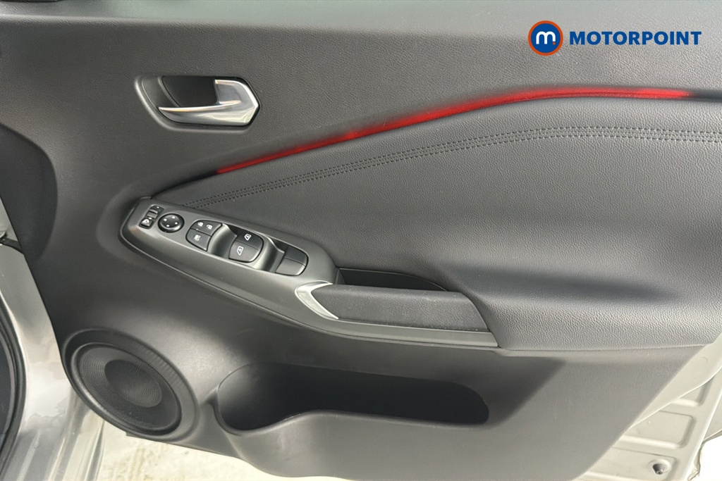 Nissan Juke N-Connecta Manual Petrol SUV - Stock Number (1655816) - 18th supplementary image