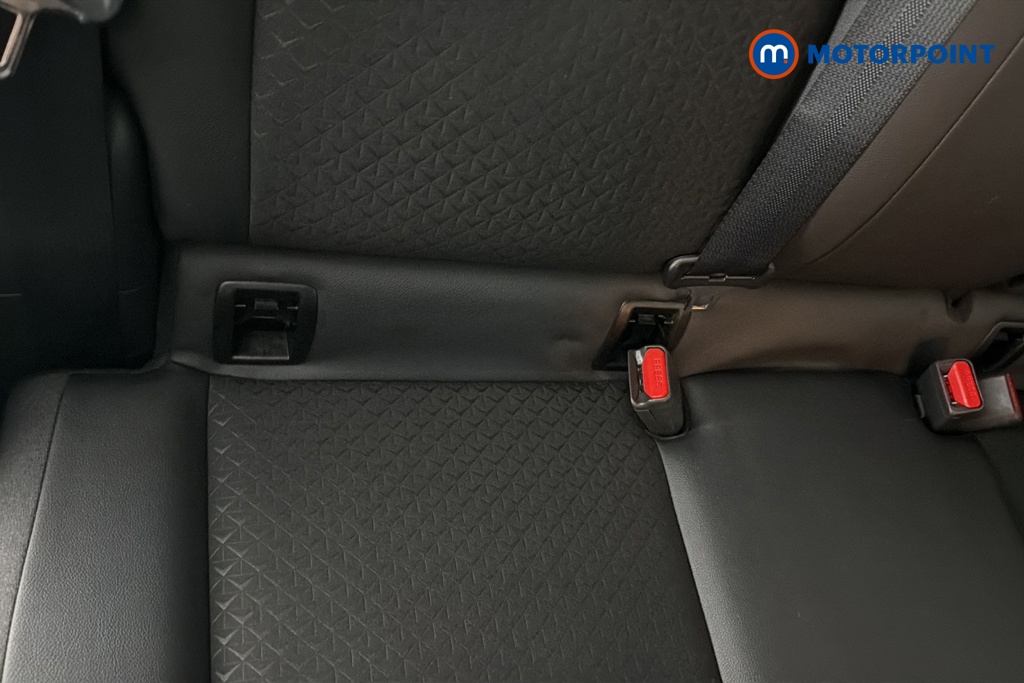 Nissan Juke N-Connecta Manual Petrol SUV - Stock Number (1655816) - 27th supplementary image