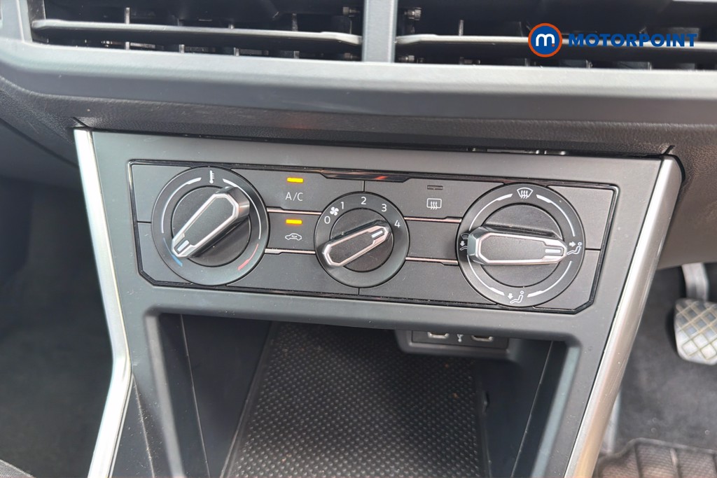 Volkswagen Polo Life Manual Petrol Hatchback - Stock Number (1655878) - 12th supplementary image