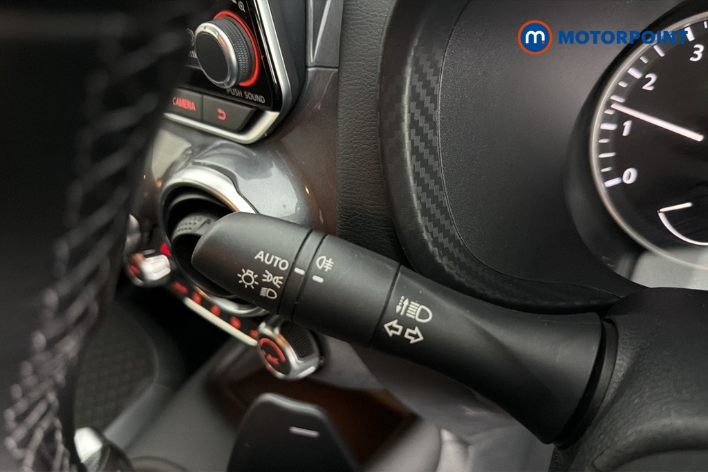 Nissan Juke N-Connecta Automatic Petrol SUV - Stock Number (1655891) - 5th supplementary image