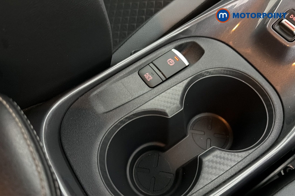 Nissan Juke N-Connecta Automatic Petrol SUV - Stock Number (1655891) - 16th supplementary image