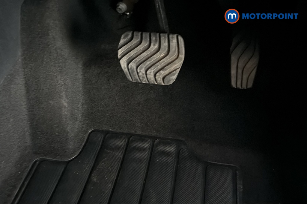 Nissan Juke N-Connecta Automatic Petrol SUV - Stock Number (1655891) - 24th supplementary image