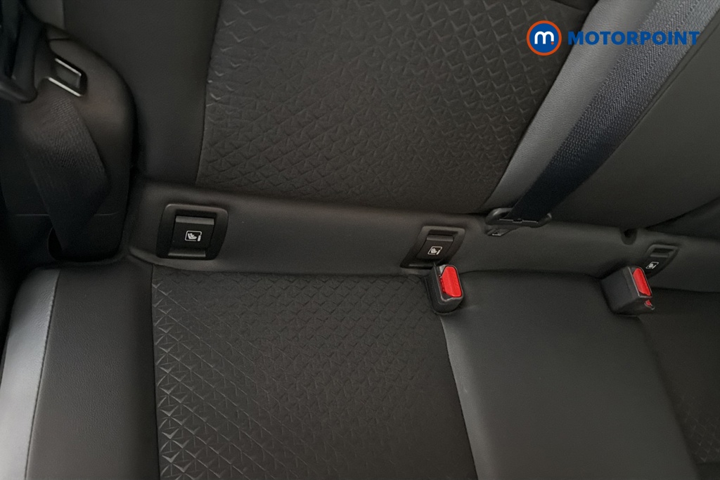 Nissan Juke N-Connecta Automatic Petrol SUV - Stock Number (1655891) - 27th supplementary image