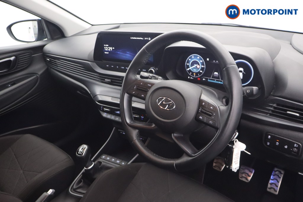 Hyundai Bayon Premium Manual Petrol SUV - Stock Number (1655988) - 1st supplementary image