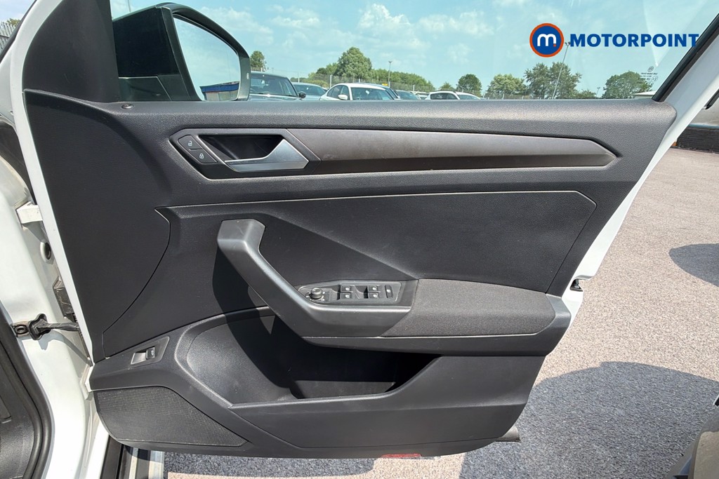 Volkswagen T-Roc SE Automatic Petrol SUV - Stock Number (1656485) - 19th supplementary image