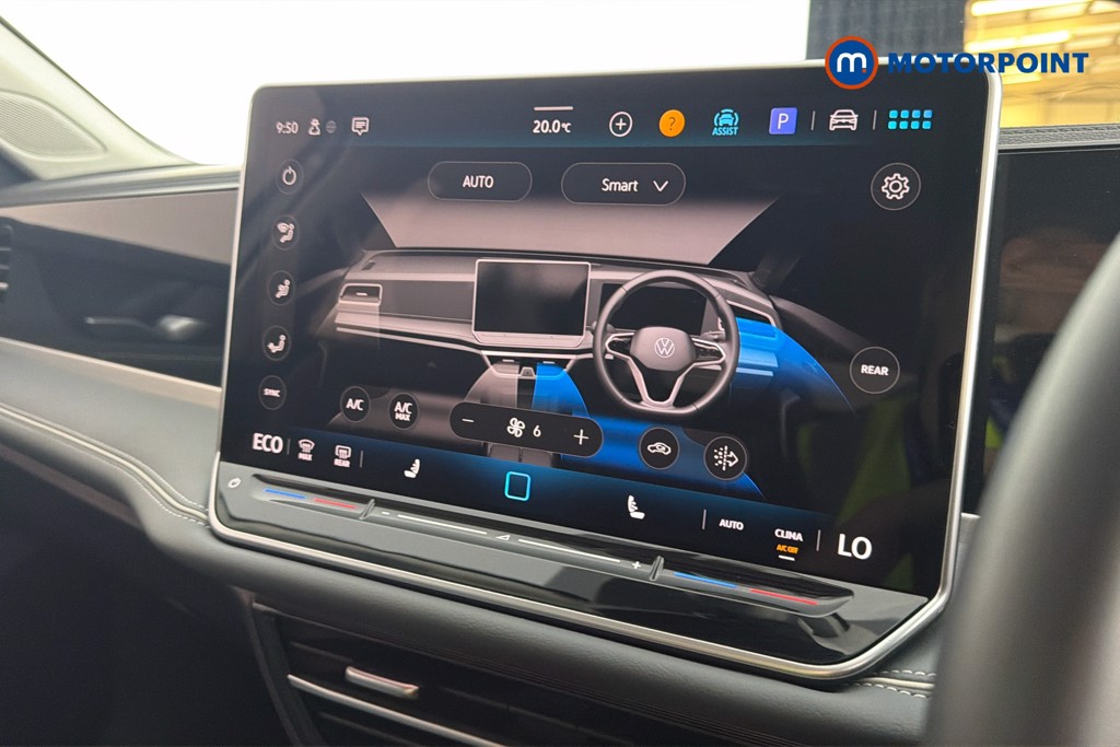 Volkswagen Passat Life Automatic Petrol Plug-In Hybrid Estate - Stock Number (1656631) - 12th supplementary image