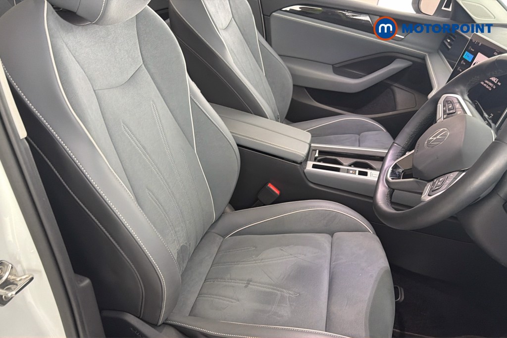 Volkswagen Passat Life Automatic Petrol Plug-In Hybrid Estate - Stock Number (1656631) - 22nd supplementary image