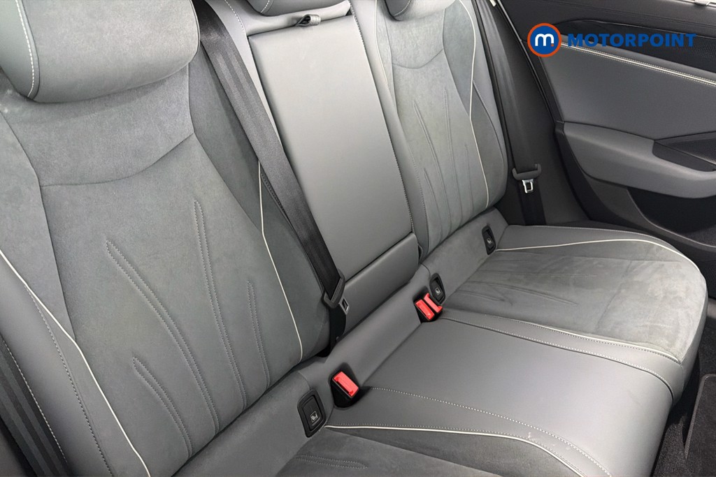 Volkswagen Passat Life Automatic Petrol Plug-In Hybrid Estate - Stock Number (1656631) - 28th supplementary image