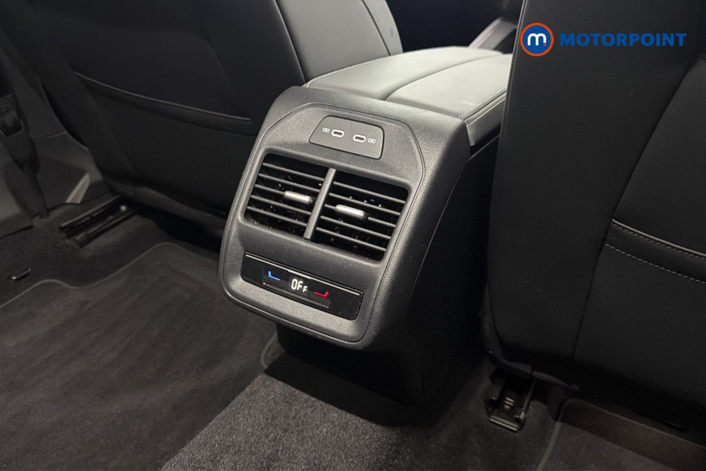 Volkswagen Passat Life Automatic Petrol Plug-In Hybrid Estate - Stock Number (1656631) - 30th supplementary image