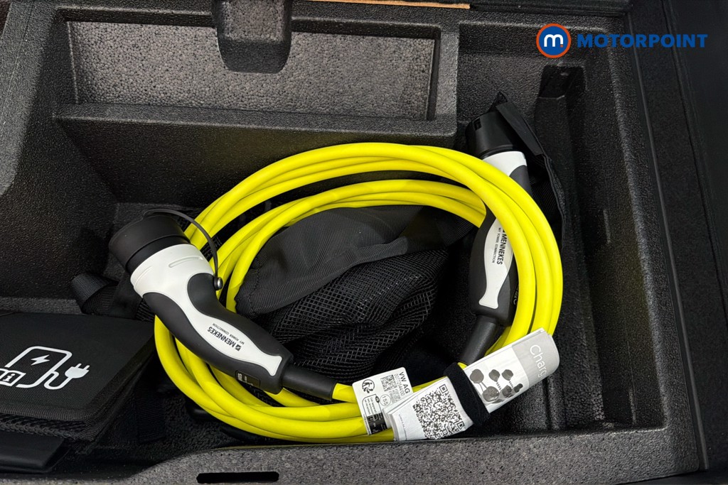 Volkswagen Passat Life Automatic Petrol Plug-In Hybrid Estate - Stock Number (1656631) - 34th supplementary image