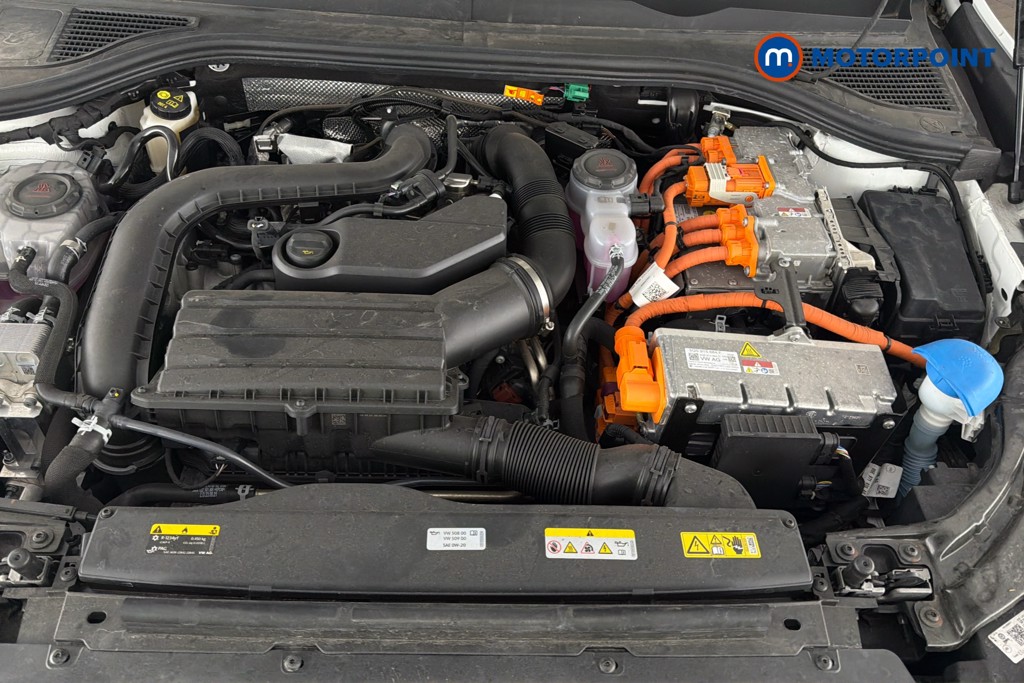 Volkswagen Passat Life Automatic Petrol Plug-In Hybrid Estate - Stock Number (1656631) - 51st supplementary image