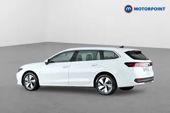 Volkswagen Passat Life Automatic Petrol Plug-In Hybrid Estate - Stock Number (1656631) - Passenger side rear corner