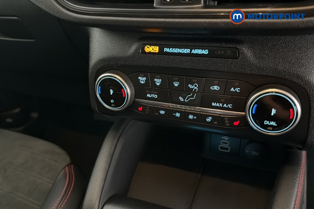 Ford Kuga Black Package Edition Manual Petrol SUV - Stock Number (1657088) - 12th supplementary image