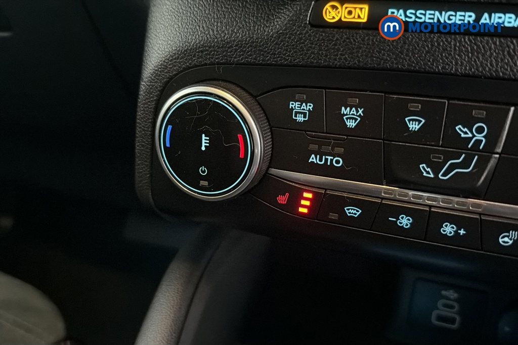 Ford Kuga Black Package Edition Manual Petrol SUV - Stock Number (1657088) - 14th supplementary image
