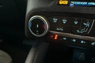 Ford Kuga Black Package Edition Manual Petrol SUV - Stock Number (1657088) - 14th supplementary image