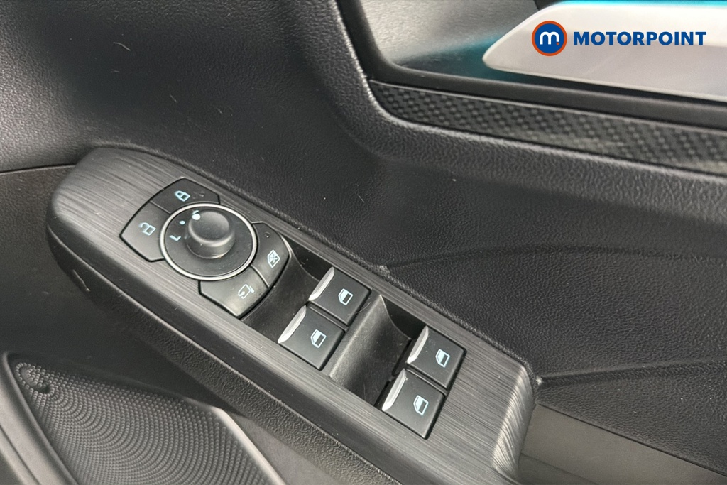 Ford Kuga Black Package Edition Manual Petrol SUV - Stock Number (1657088) - 19th supplementary image