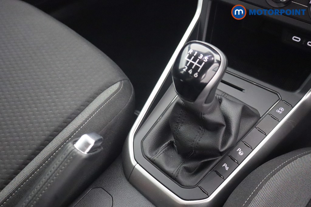 Volkswagen Taigo Life Manual Petrol SUV - Stock Number (1657344) - 4th supplementary image