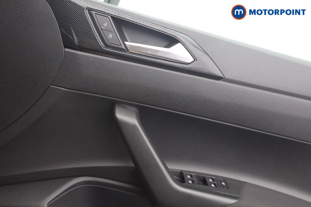 Volkswagen Taigo Life Manual Petrol SUV - Stock Number (1657344) - 9th supplementary image