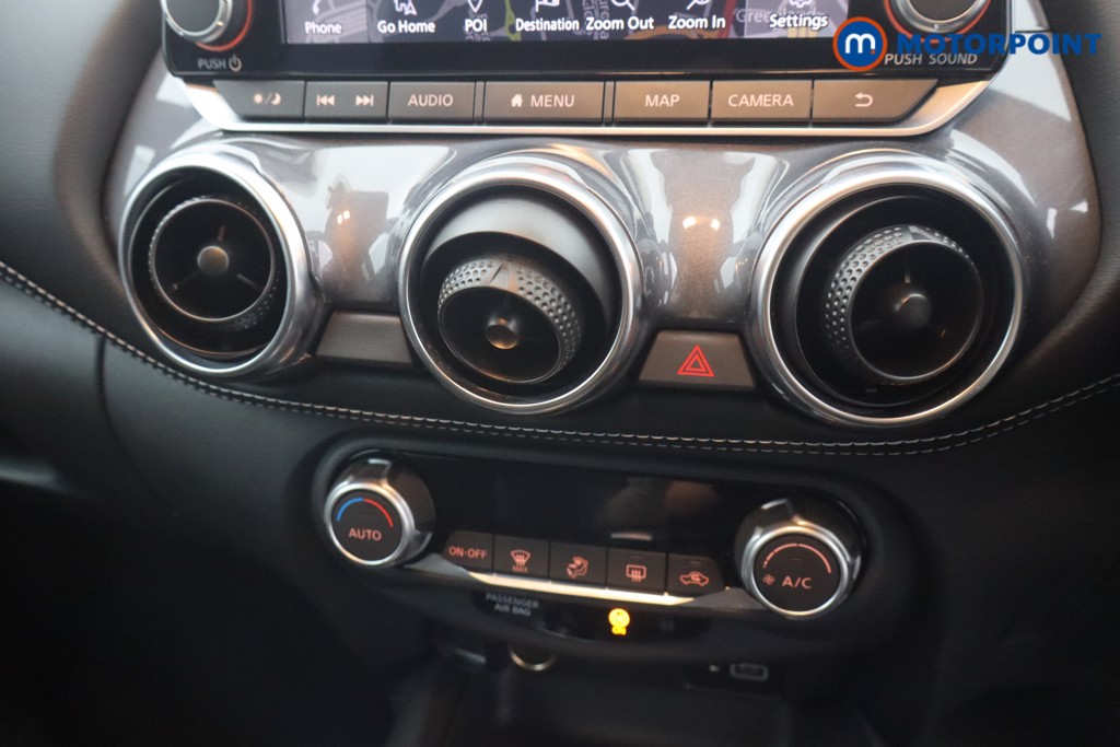 Nissan Juke N-Connecta Automatic Petrol SUV - Stock Number (1657345) - 3rd supplementary image