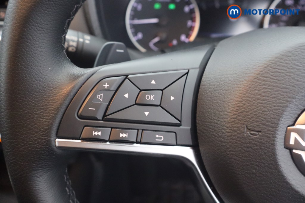 Nissan Juke N-Connecta Automatic Petrol SUV - Stock Number (1657345) - 6th supplementary image