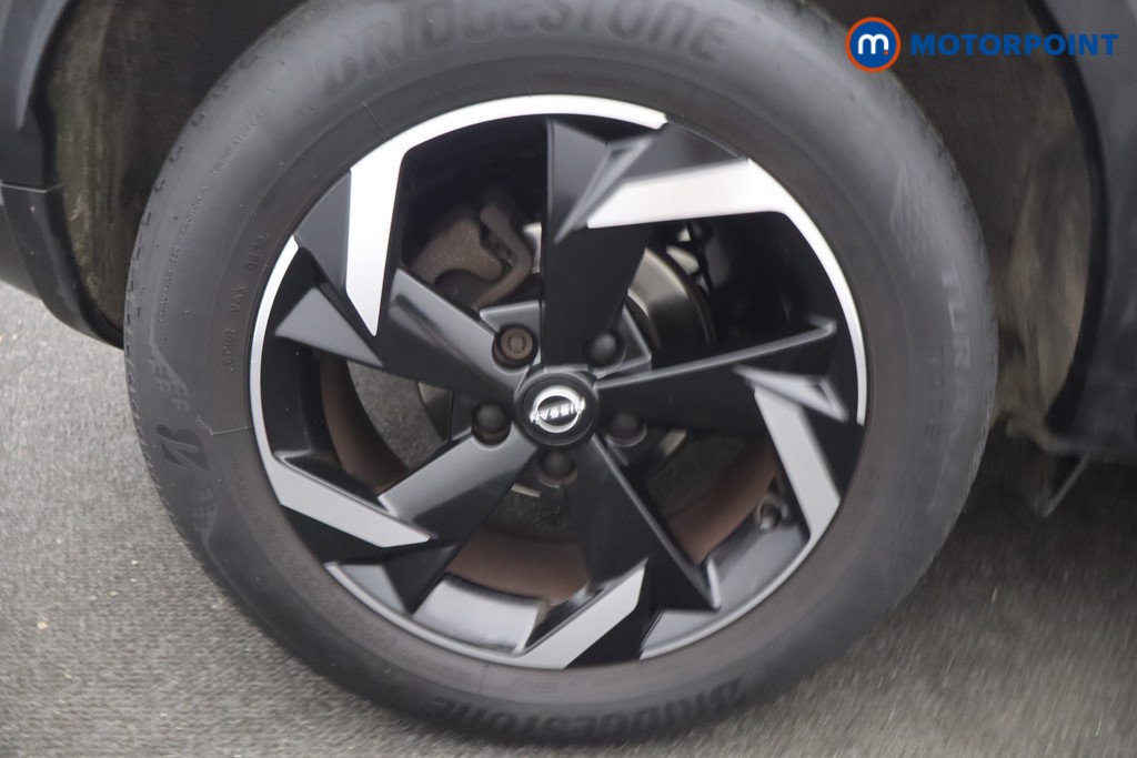 Nissan Juke N-Connecta Manual Petrol SUV - Stock Number (1658480) - 14th supplementary image