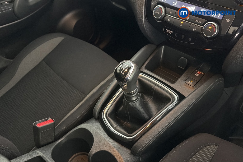 Nissan Qashqai Acenta Premium Manual Petrol SUV - Stock Number (1659050) - 15th supplementary image